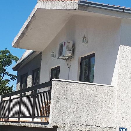 Apartman Emilio Baška Voda المظهر الخارجي الصورة