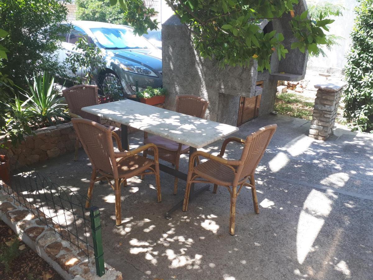 Apartman Emilio Baška Voda المظهر الخارجي الصورة