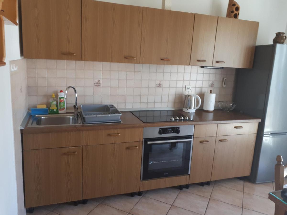 Apartman Emilio Baška Voda المظهر الخارجي الصورة
